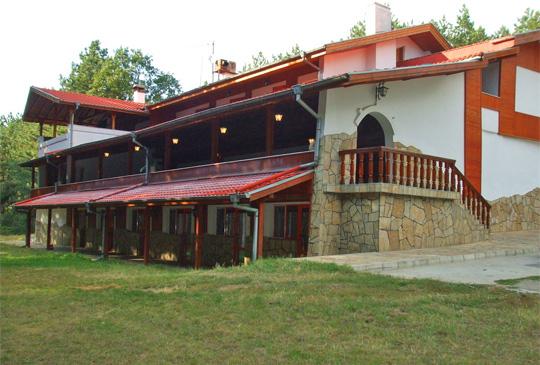 Основно изображение на фирма Почивка в Сакар планина - Хотелски комплекс Сакар